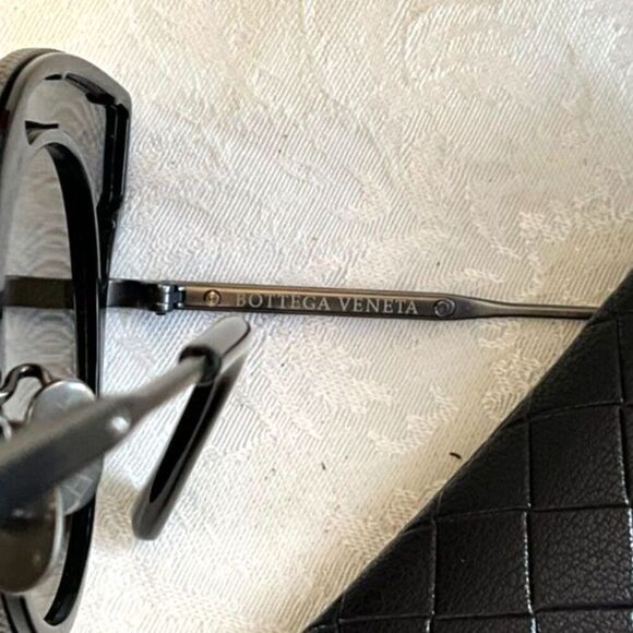 Bottega Veneta new sunglasses box and case BV0094S main image 8